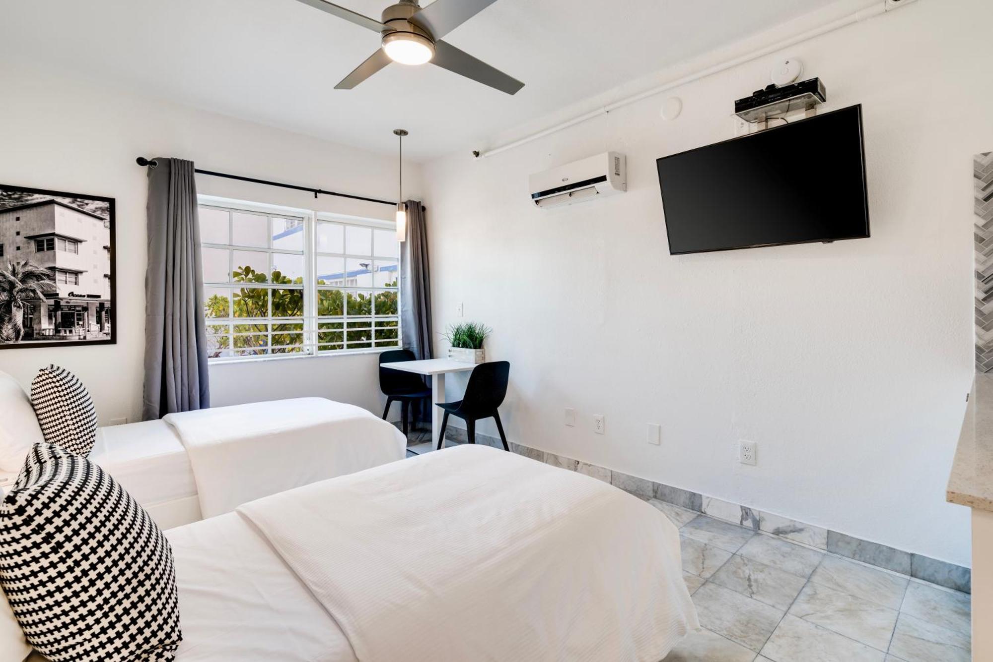 Location By The ! Free Wifi - Tv - Amenities Apartamento Miami Beach