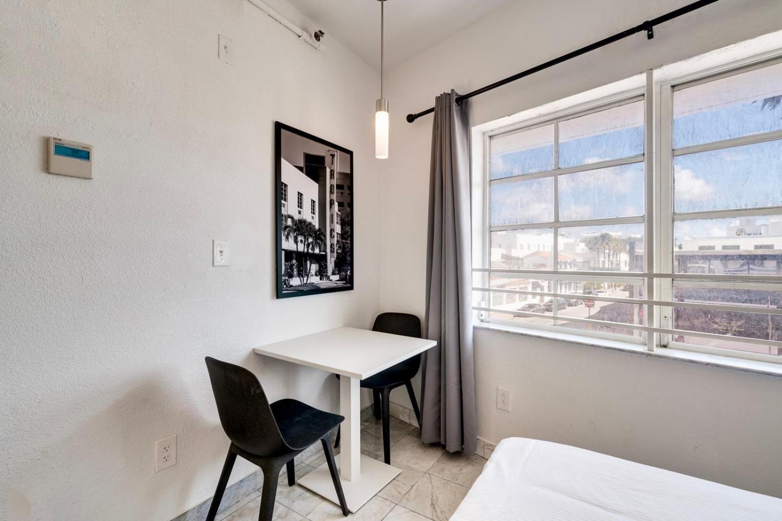 Location By The ! Free Wifi - Tv - Amenities Apartamento Miami Beach